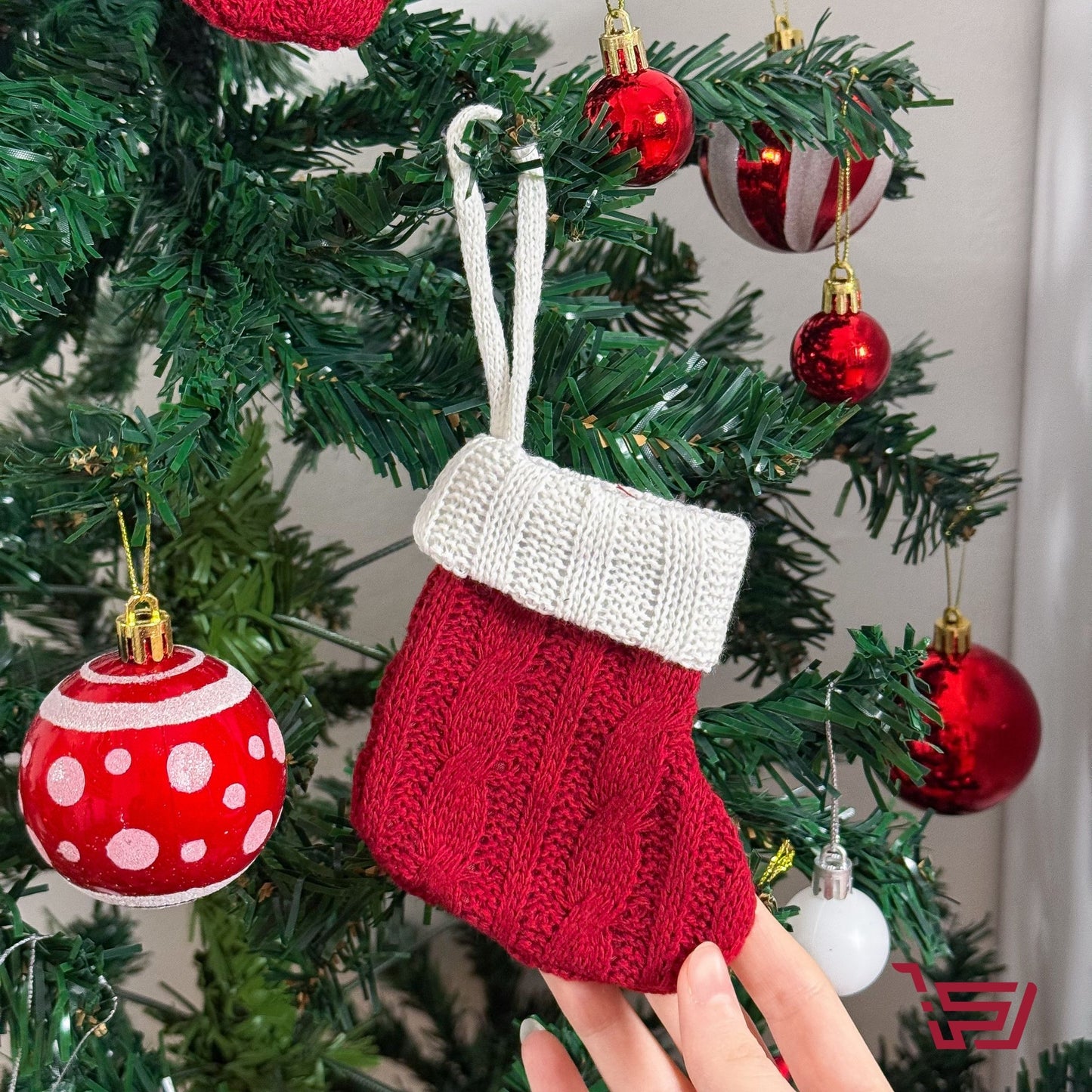 تعليق جواريب سانتا كلوز