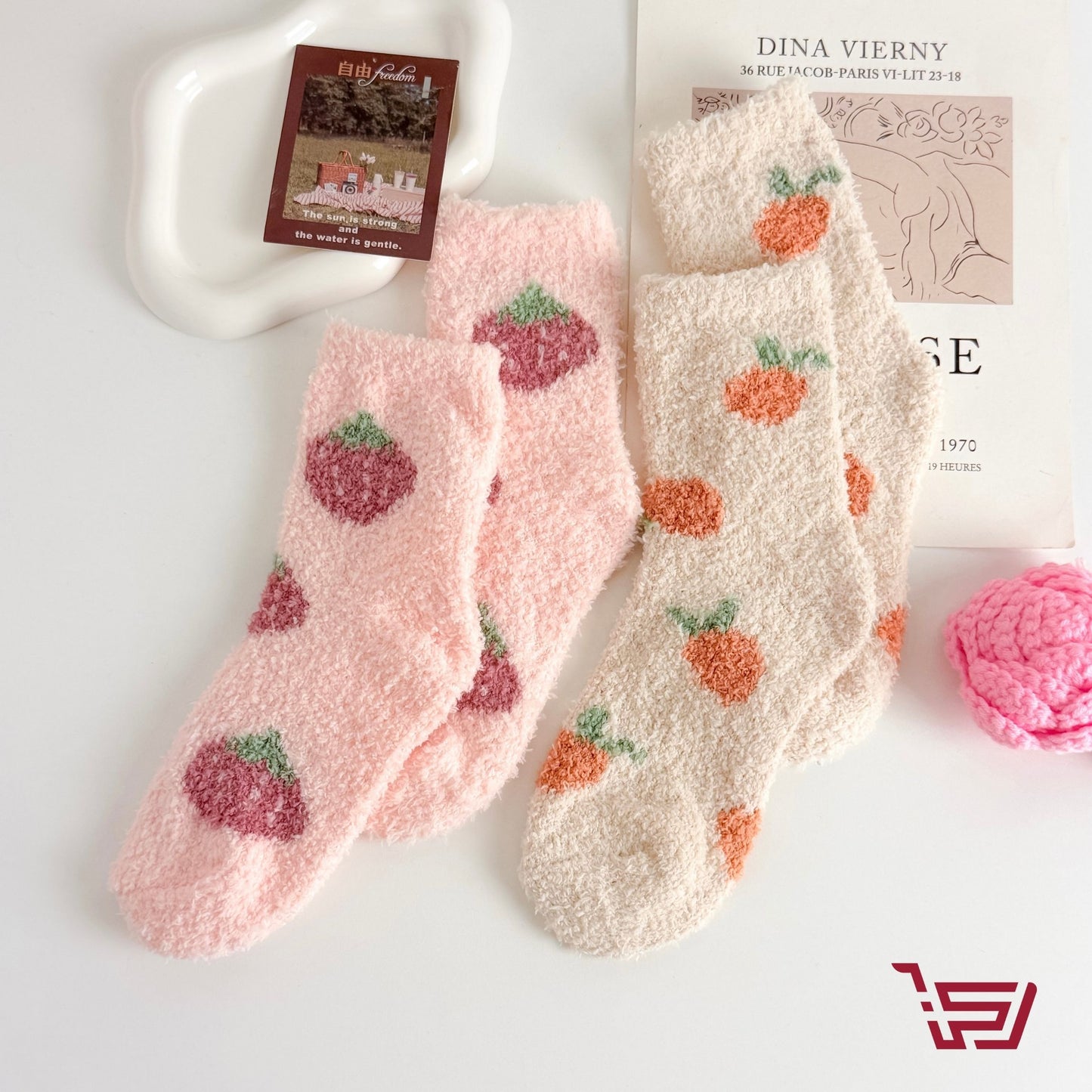 جواريب بطبعات الفاكهة