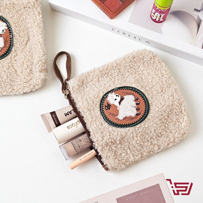 محفظة مكياج صوف صغيرة