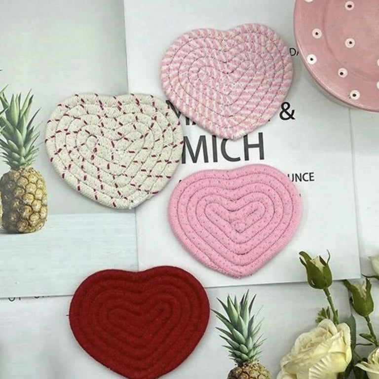 قاعدة اكواب بشكل قلب