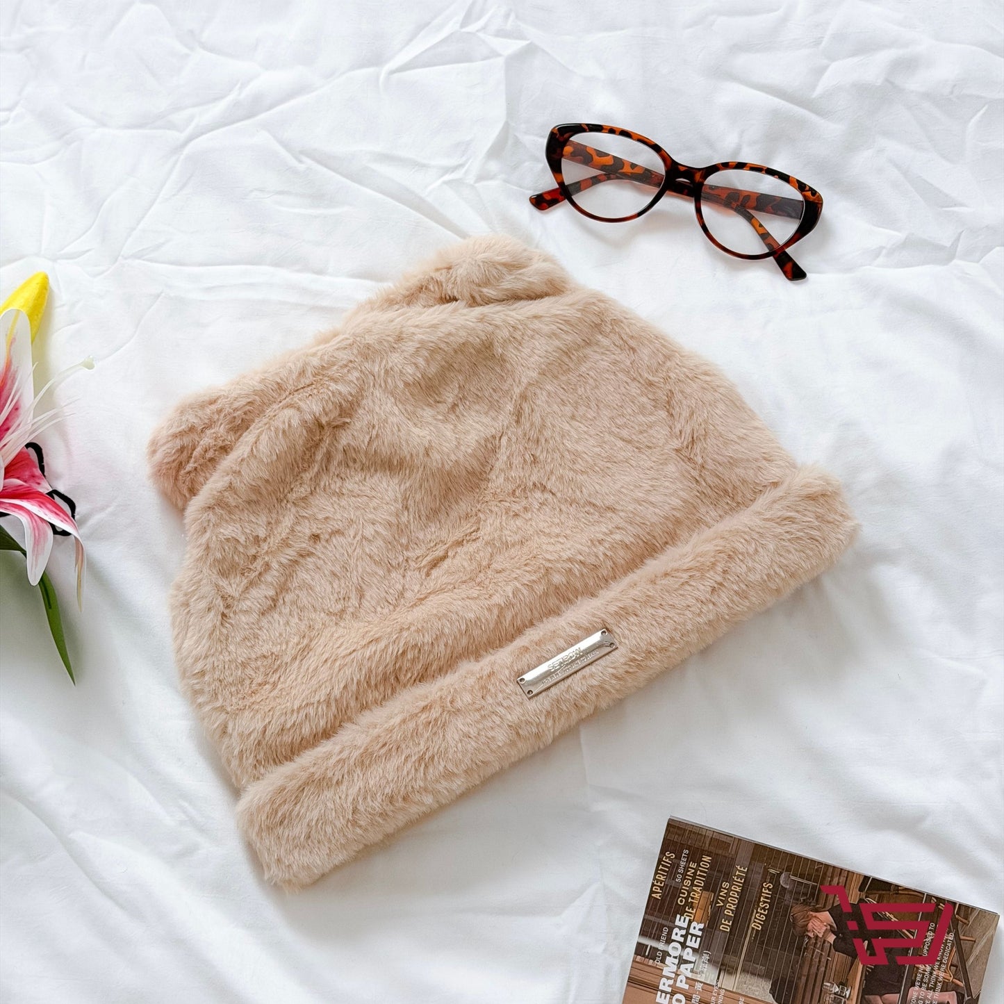 قبعة فرو قطة