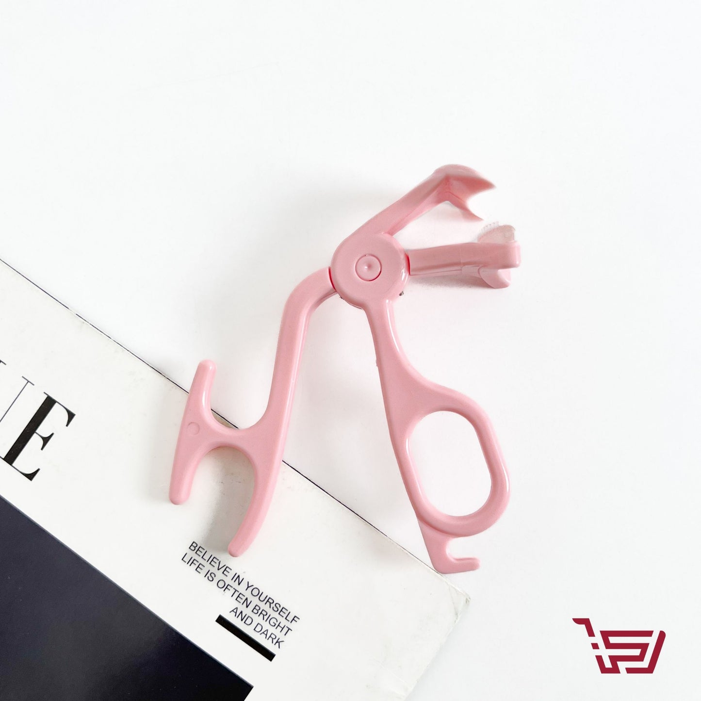 كابسة رموش كورية