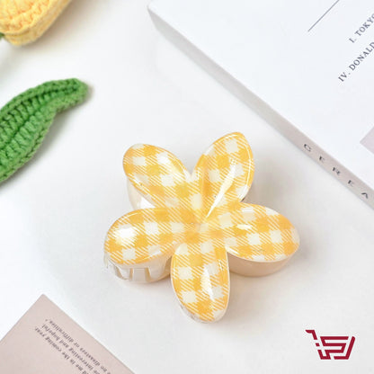 قراصة شعر الورد بطبعات الكاروهات