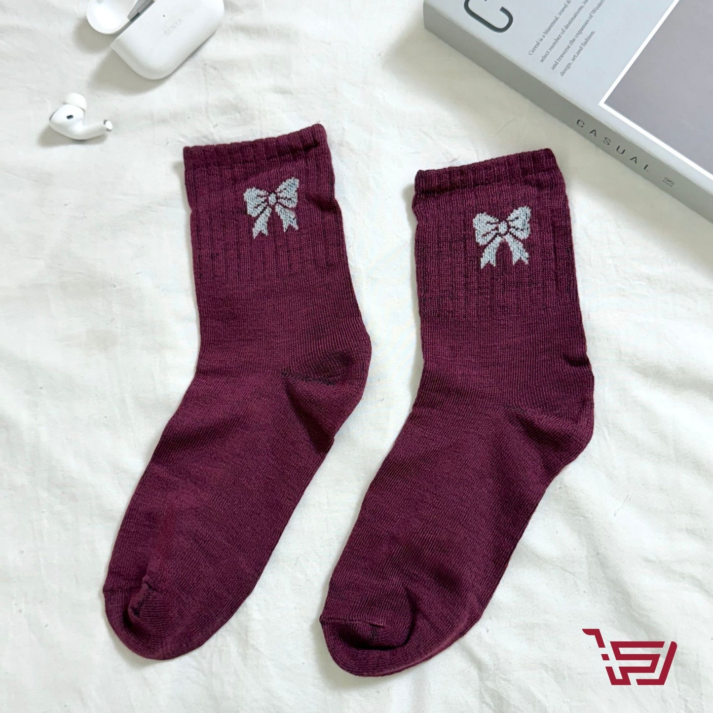 سيت جواريب مخططة وفيونكات