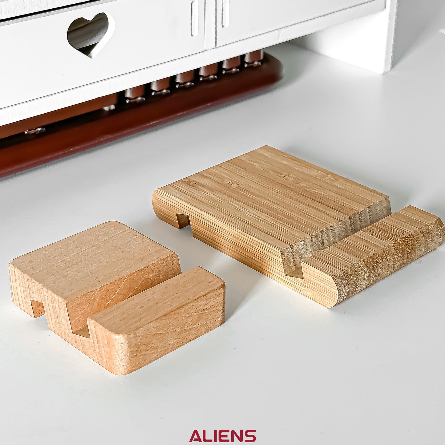 ستاند ايباد وموبايل خشب