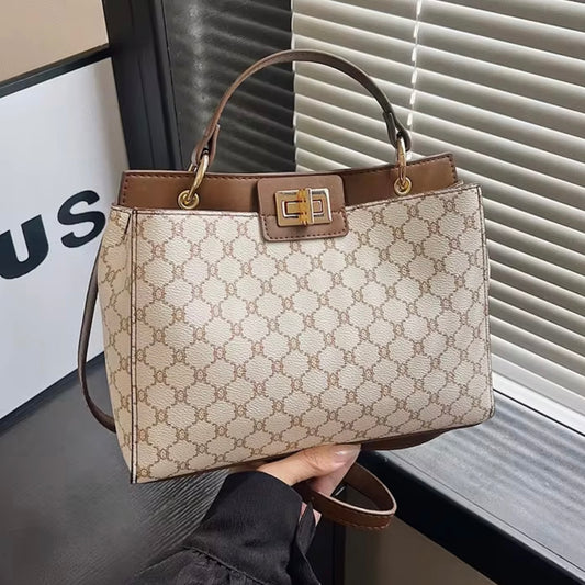 حقيبة يد نسائية