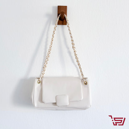 حقيبة يد صغيرة