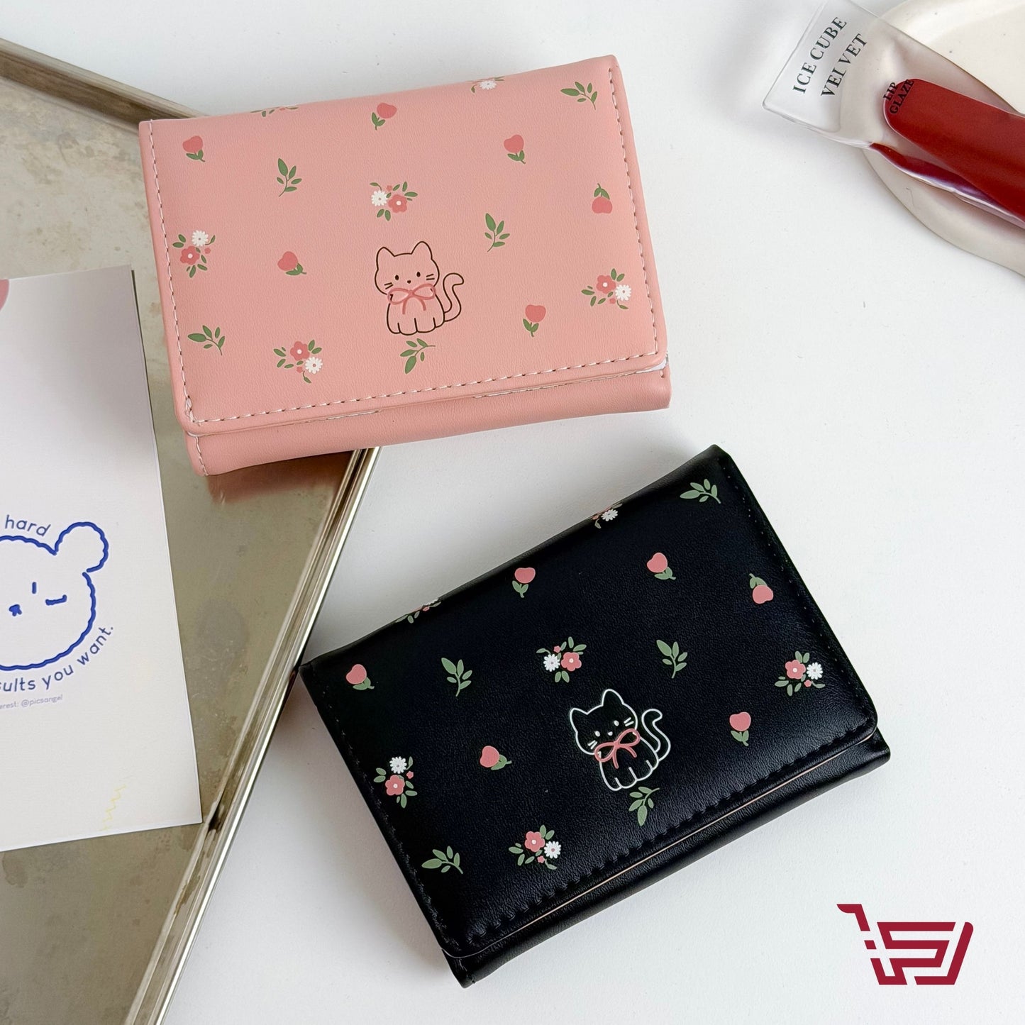 محفظة نقود جلد بطبعة القطط