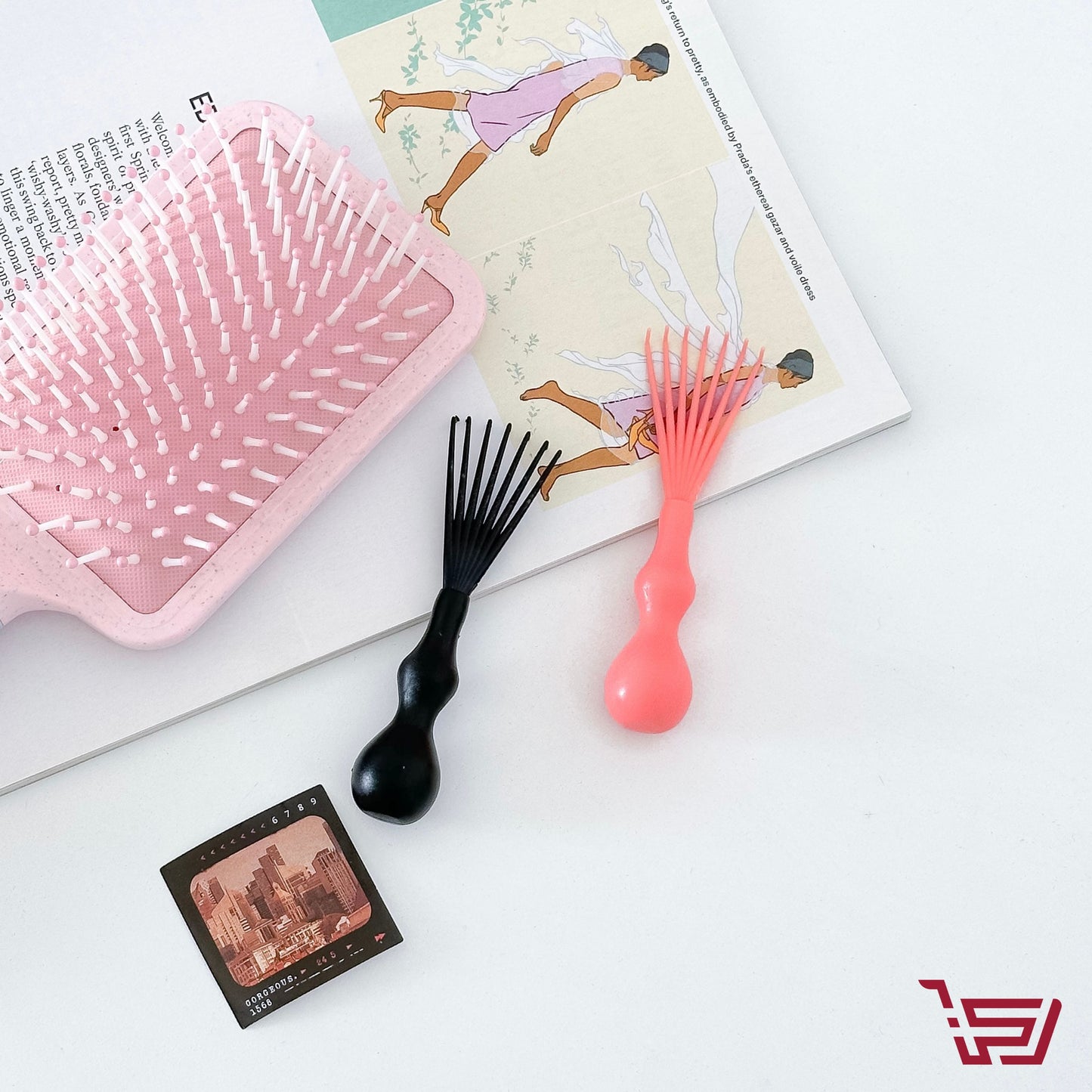 مشبك تنظيف فرشاة الشعر