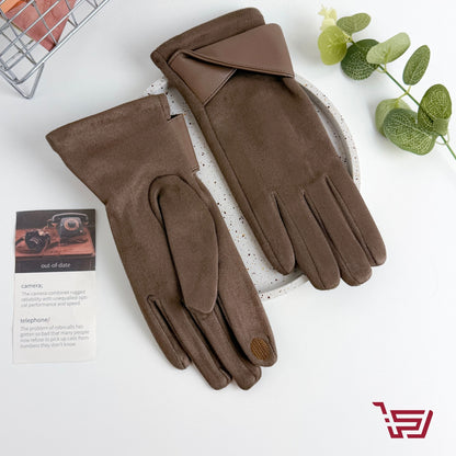 كفوف مخمل مبطنة