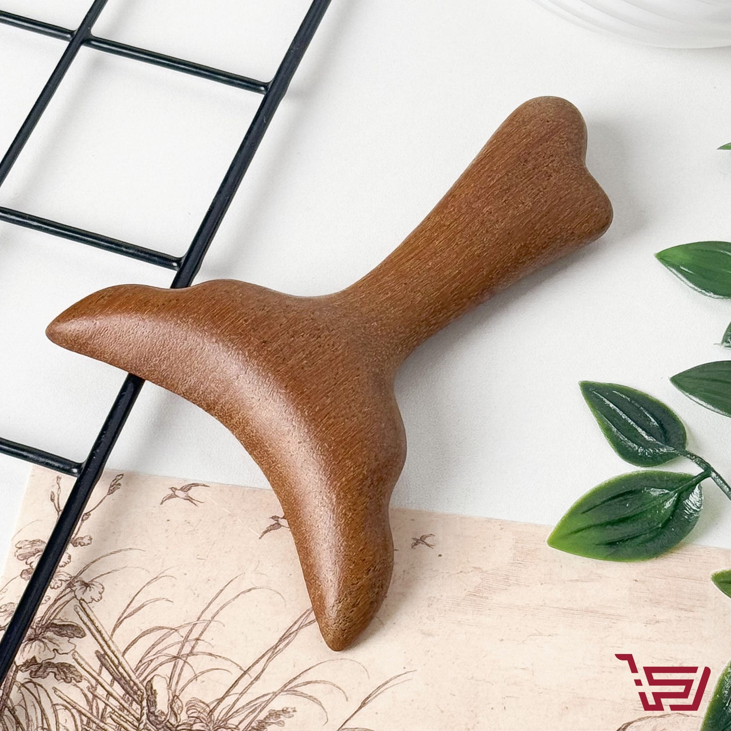 اداة تدليك غواشا للوجه والرقبة خشب طبيعي