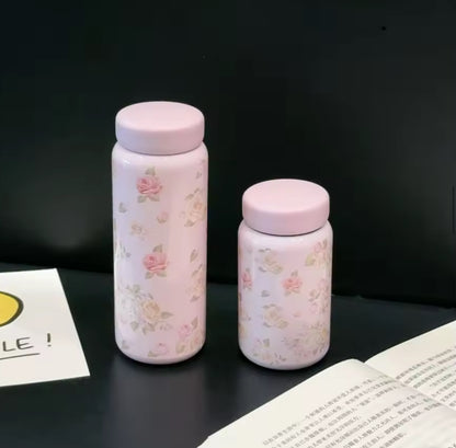 حافظة حرارية بطبعات الزهور