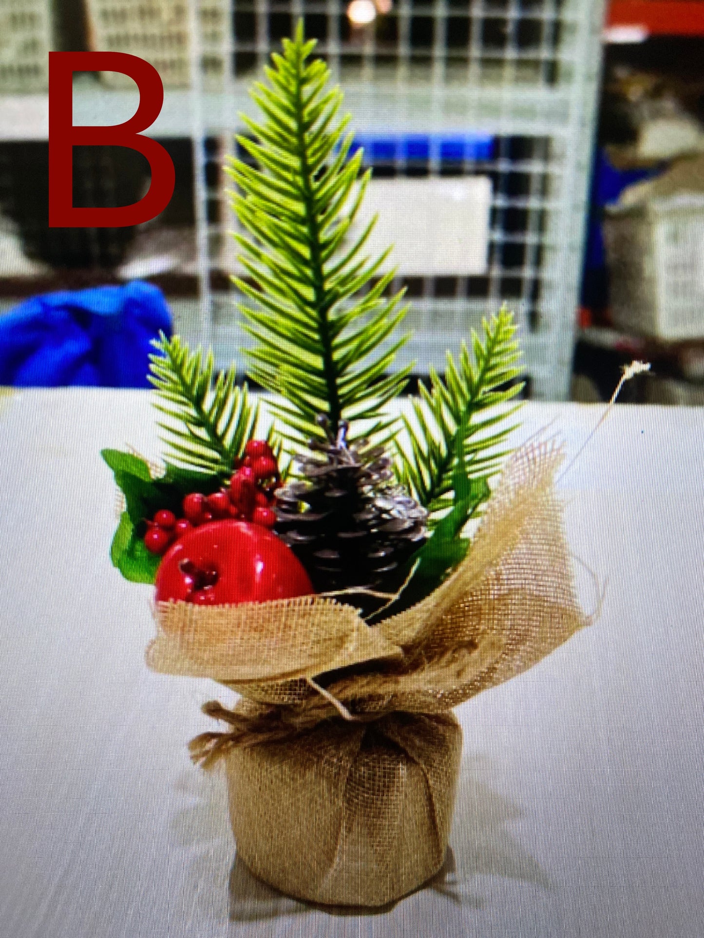 شجرة زينة الكريسماس صغيرة