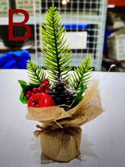 شجرة زينة الكريسماس صغيرة