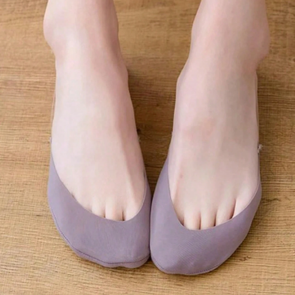 جواريب مخفية لمقدمة الحذاء