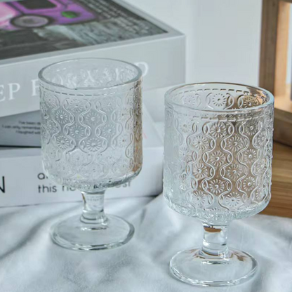 كأس زجاج بسعة كبيرة مزخرف