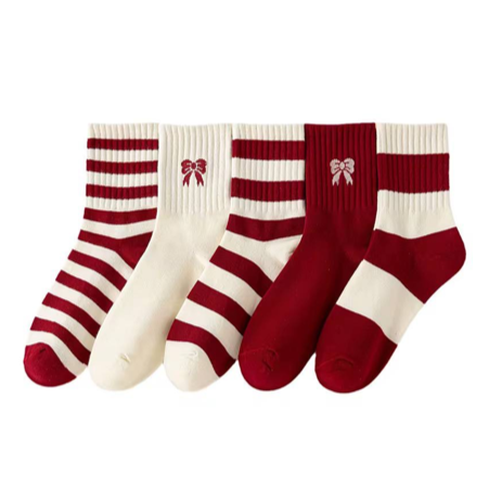 سيت جواريب مخططة وفيونكات