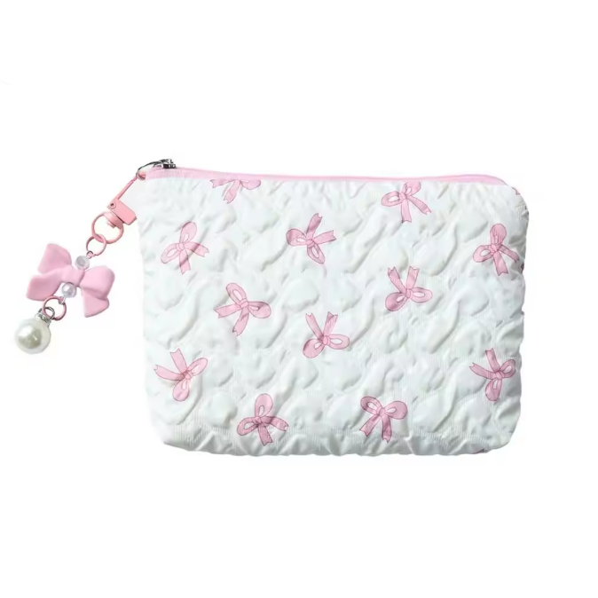 محفظة مكياج بطبفات الفيونكة