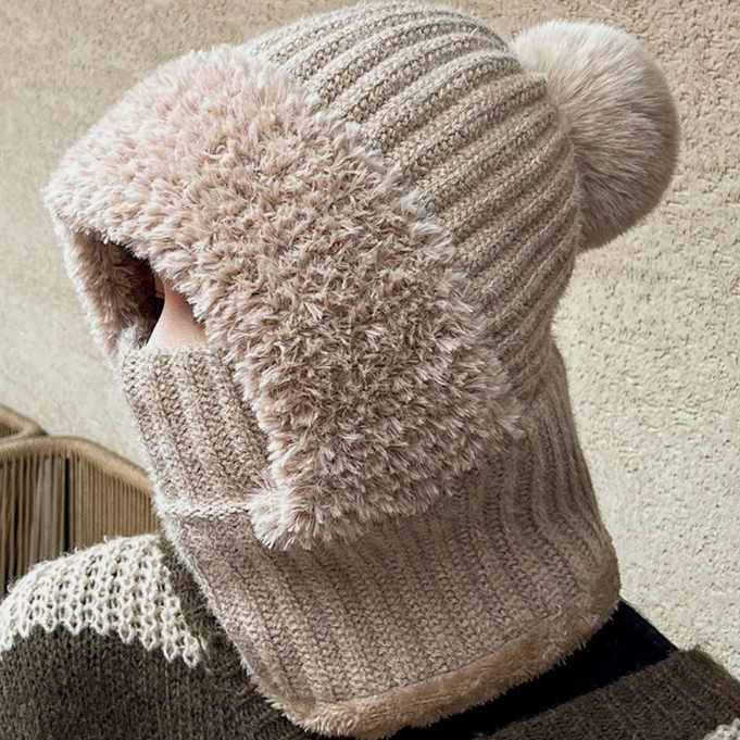 قبعة صوف تغطي الراس والعنق