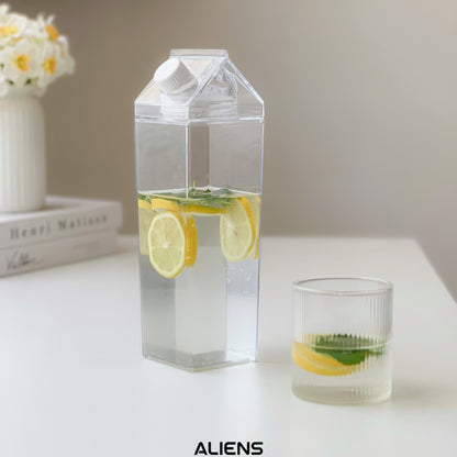 حافظة سوائل بلاستك شفافة